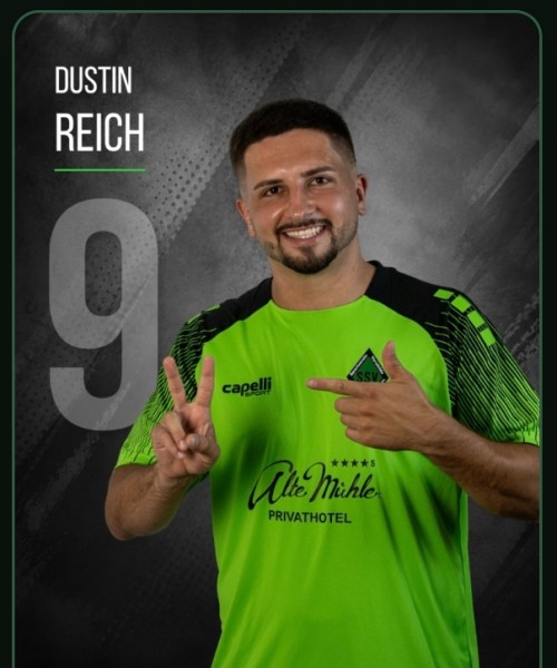 Dustin Reich